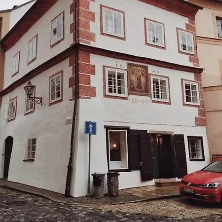 Madona Apartment *